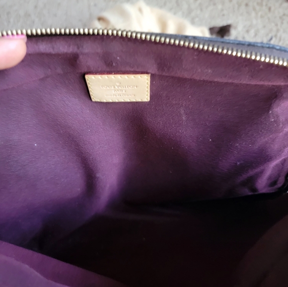 AUTH LOUIS VUITTON MONOGRAM CANVAS MARAIS MM BAG - Picture 5 of 12